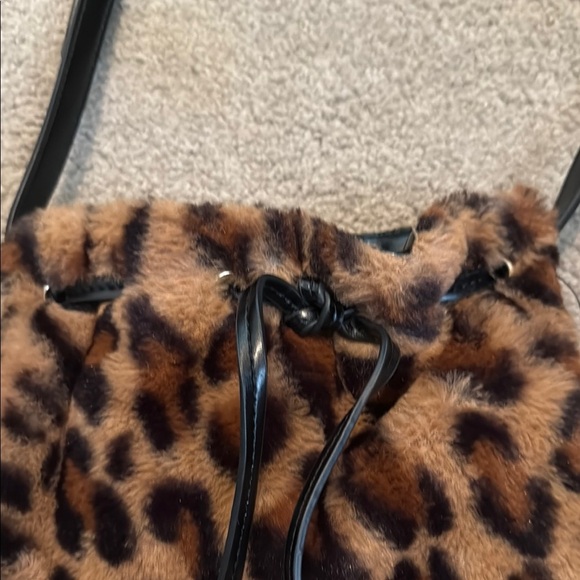 Imoshion Brown and Black Crossbody Bag with Leopard Print - Picture 13 of 13